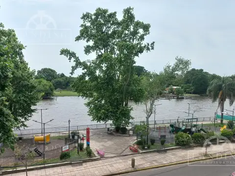 ÚNICO 4 AMBIENTES PRIMERA LÍNEA AL RÍO CON DOS COCHERAS. APTO CRÉDITO. ESCRITURADO