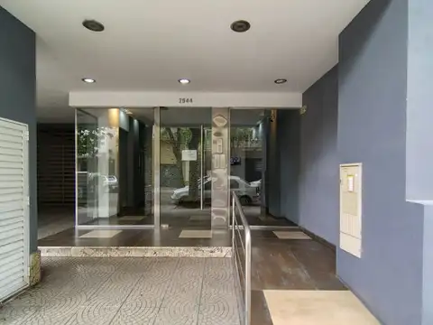EN UBICACIÓN PRIVILEGIADA A 1 CDRA AVDA RIVADAVIA ESTACION SAN PEDRITO SUBTE “A” – LUMINOSO – EXCELENTE ESTADO