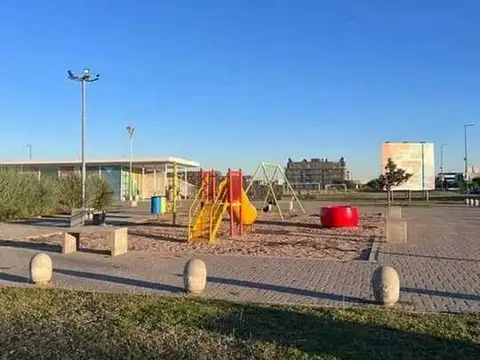VENTA LOTE DOCTA PARQUE 252M2 APTO DUPLEX