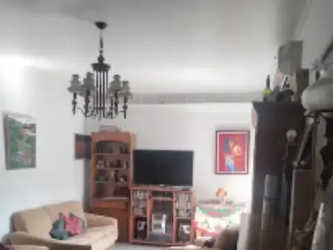 Depto Tipo Casa en Venta 40 años
