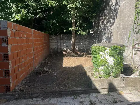 Depto Tipo Casa 3 ambientes con 1 baño