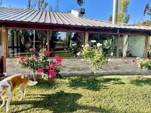 Casa en Venta con 3 cocheras