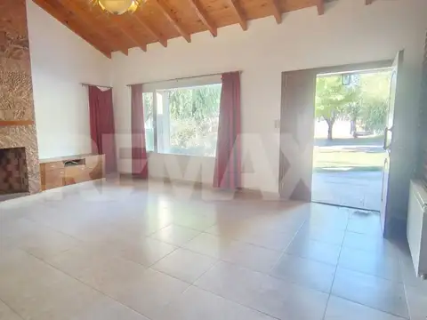 Casa en Alquiler en Centenario, USD 3.000