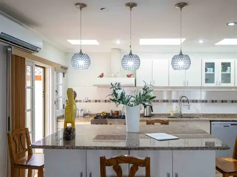 Casa en Venta en Guernica, USD 150.000