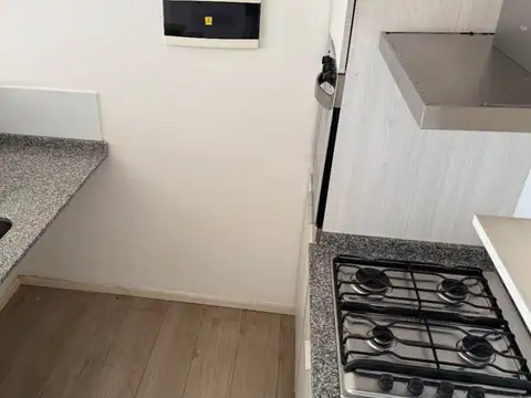 Departamento en Alquiler en Monte Castro, $ 950.000