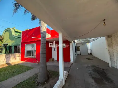 Casa en venta en Matheu | Dos viviendas independientes de 3 ambientes