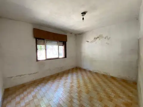 VENTA DE CASA TRES AMBIENTES