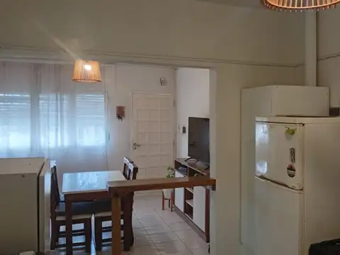Depto Tipo Casa en Venta 42 años