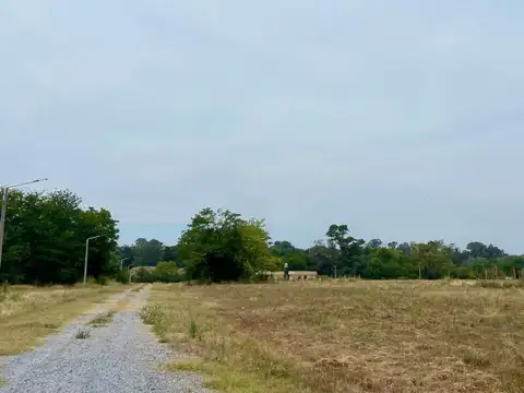 Terreno Comercial en Barrio Semi cerrado - Loma Verde - Escobar