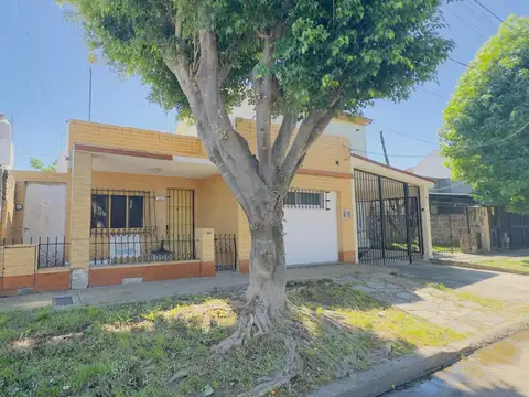 Casa lote propio con pileta en boulogne