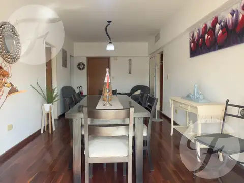 San Martin 25 Piso 2