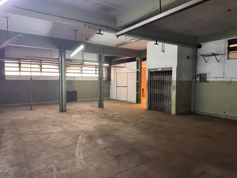 NAVE INDUSTRIAL 541 M² CUBIERTOS | MUNRO | ZONIFICACIÓN I1 | A 3 CUADRAS PANAMERICANA