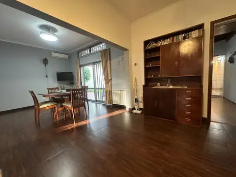 Casa Chalet  en Venta en Ciudad Jardin, Tres de Febrero, G.B.A. Zona Oeste