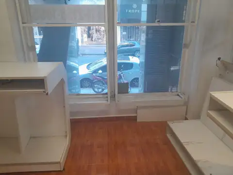 Local en Alquiler en Urquiza R, $ 950.000