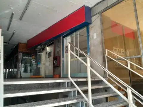 Local en Alquiler en Urquiza R, $ 950.000