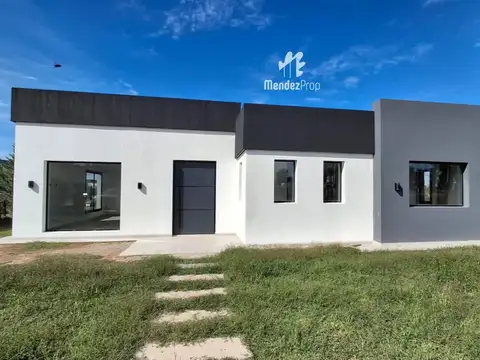CASA EN VENTA BARRIO SANTO DOMINGO