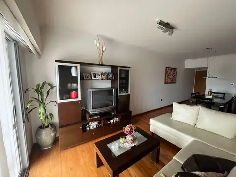 Avenida Juan Bautista Alberdi 500