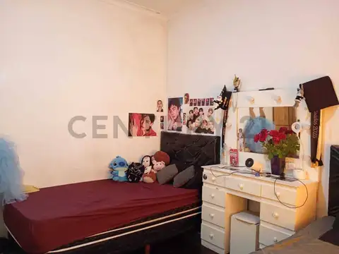 Venta casa de 3 ambientes con patio, cochera y quincho en Lomas de Zamora