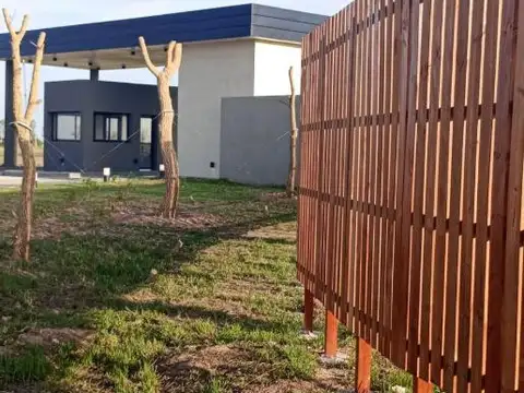 Complejo de 3 Casas en Venta – Barrio Solares Norte, Pueblo Carcaraes, Olivero