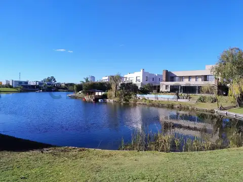 Terreno en Venta en Nordelta Los Lagos, USD 445.000