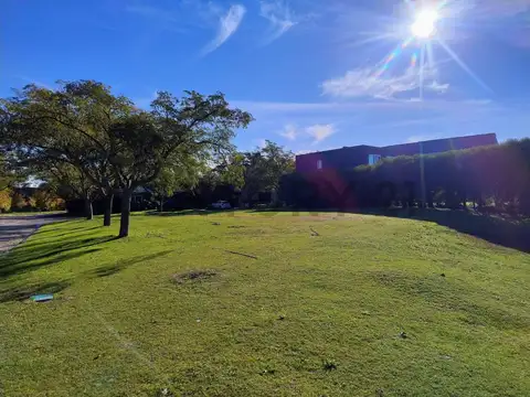 Terreno en Venta de 827,0 m2