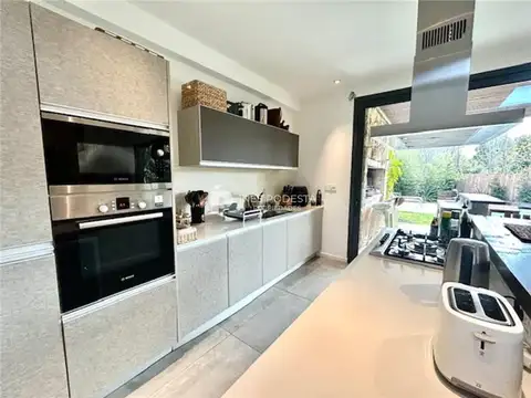 Casa en Alquiler de 3 dormitorios