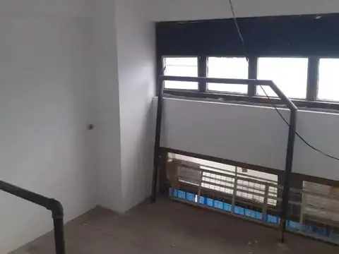 Alquiler de LOCAL EN GALERIA  La Plata