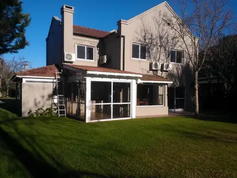 Casa en Venta en La Delfina, USD 250.000