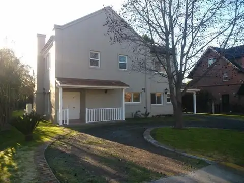 Casa en Venta con 1 cochera