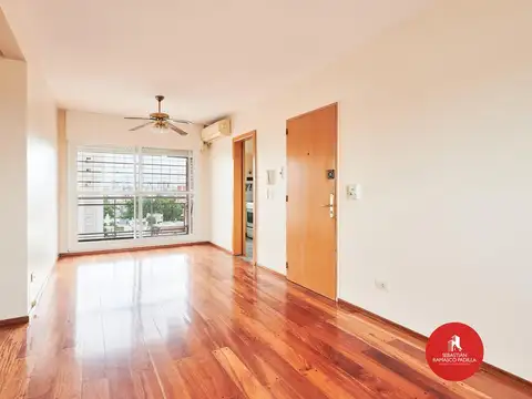 Departamento en alquiler de tres dormitorios república de la sexta cochera impecable.