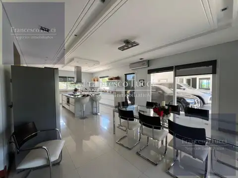 Casa en Venta en Santa Matilde, USD 1.100.000