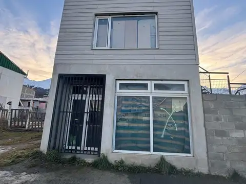 Se vende terreno  R1- con avance de obra