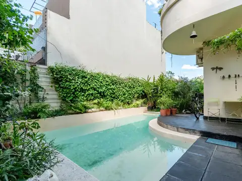 La Lucila - Casa de 5 amb con Jardín y Pileta - sobre doble Lote!