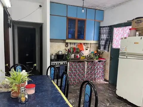 Casa 5 ambientes con 2 baños