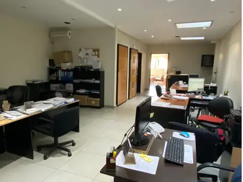 Oficina Monoambiente con 2 baños