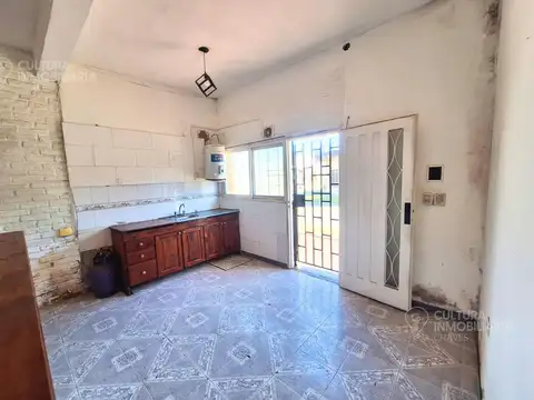 Depto Tipo Casa 3 ambientes con 2 baños
