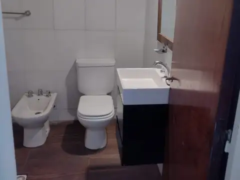 Depto Tipo Casa en Alquiler en Ituzaingo Norte, USD 550.000