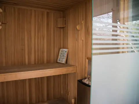 Casa en Alquiler Temporal con 2 cocheras