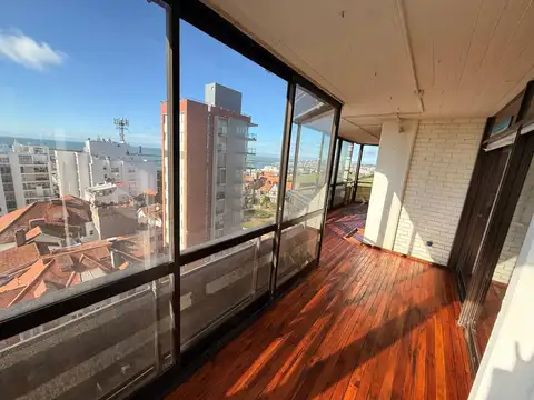Departamento 4 ambientes con 3 baños