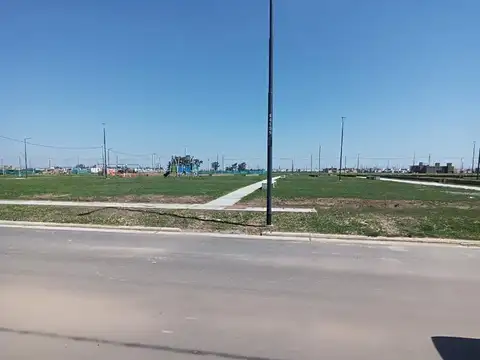 VENTA - TERRENO PAMPAS DE MANANTIALES - APTO DUPLEX