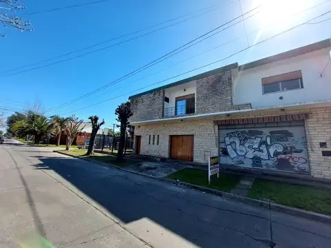 Casa en Venta en Castelar Norte, USD 199.000