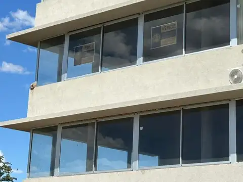 Avenida Pellegrini 3300, Piso 2