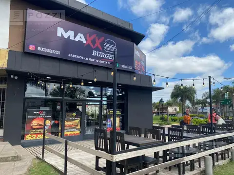 Av. de los Constituyentes y Neuquén