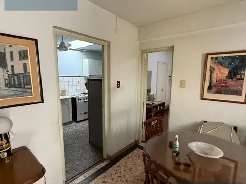 Venta Local con casa Lote 8,66x35 sobre avenida laprida zona c5