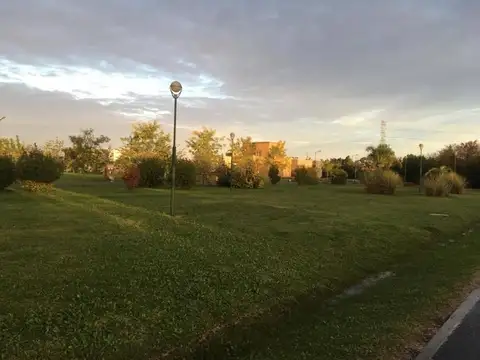 LOTE EN VENTA 462 M2 BARRIO LAGUNA AZUL -ETAPA 3 -ESCRITURA