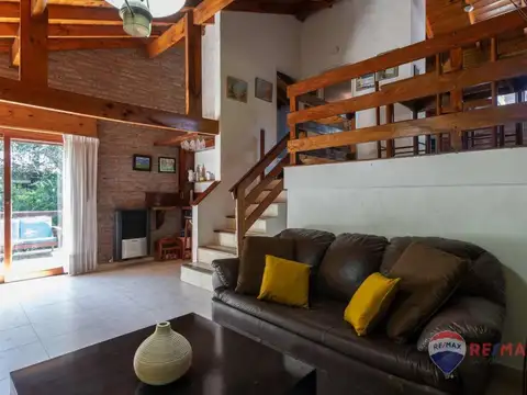 VENTA CHALET 4 AMB CON AMPLIO JARDIN EN B5 PINAMAR