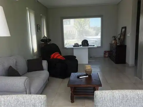 Casa en venta en Puertos del Lago - Acacias