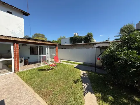 VENTA CASA CON PARQUE en Centro de la Reja