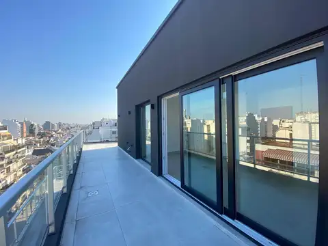 VENTA DEPARTAMENTO DE 2 AMBIENTES CON GRAN BALCÓN TERRAZA Y PARRILLA EN VILLA DEL PARQUE