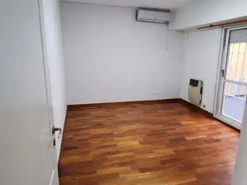 Depto Tipo Casa en Alquiler de 1 dormitorio